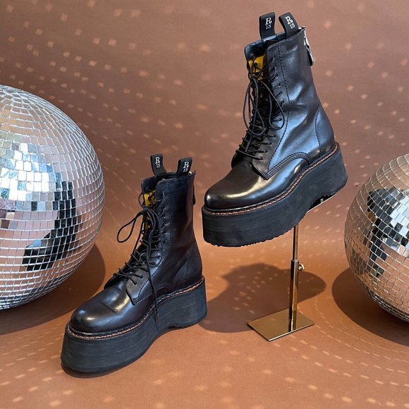 **SOLD***. R13 DOUBLE STACK BOOT BLACK SZ 7 - Picture 2 of 16